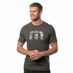 Travis Mathew Chimney Rock Tee -Golf Clubs Shop travis mathew chimney rock tee heather grey pinstripe 01 31834.1676587836