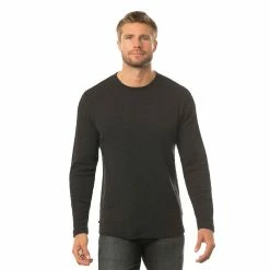 Travis Mathew Cloud Waffle Crew -Golf Clubs Shop travis mathew cloud waffle crew charcoal 01 89697.1671651180